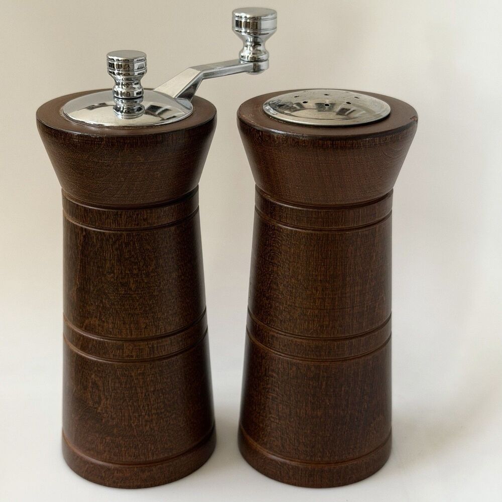 Vintage Olde Thompson Wood Salt & Pepper Mill Set 5” USA Walnut Grinder NOS